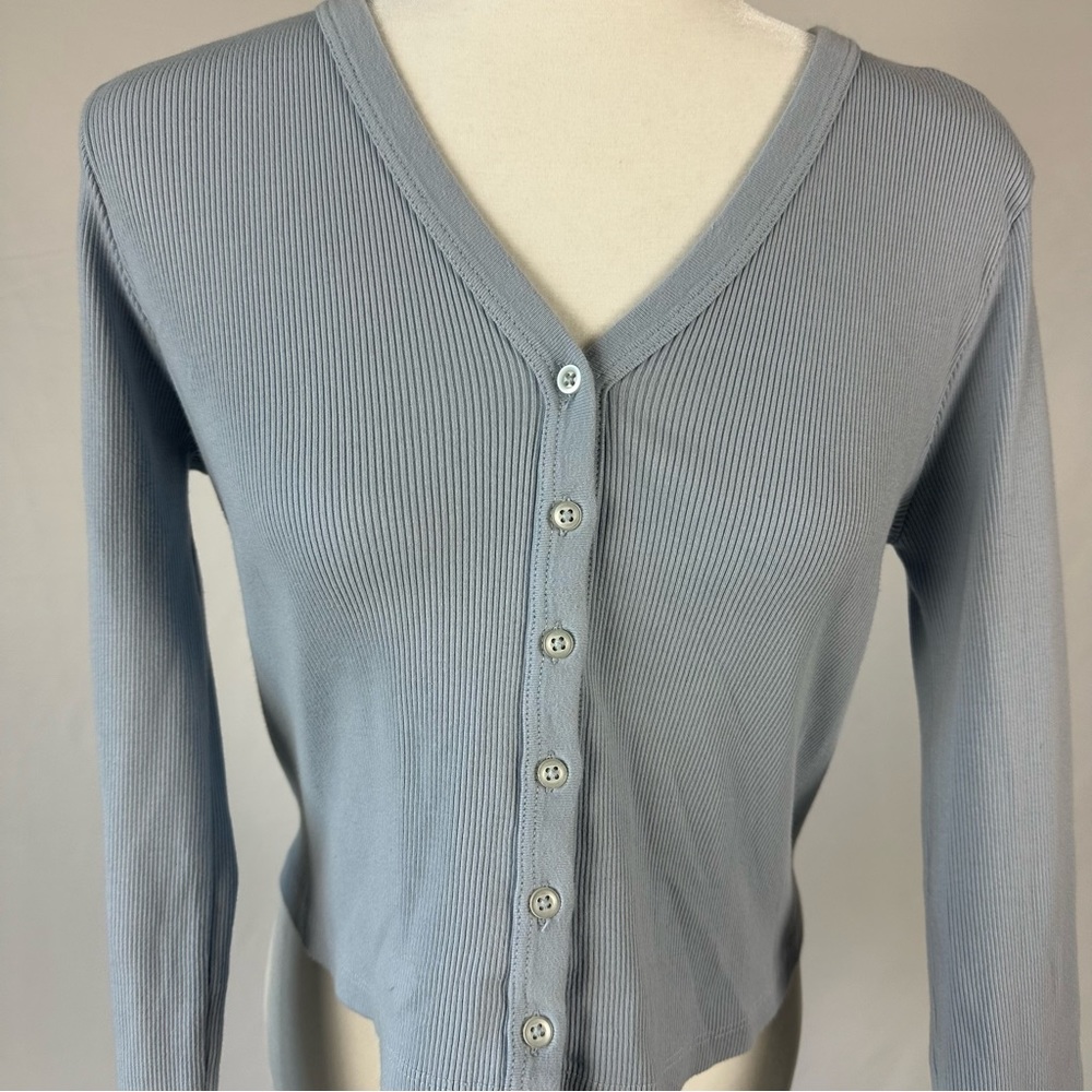 Brandy Melville Paige Blue Ribbed Crop Cardigan - Picture 2 of 4